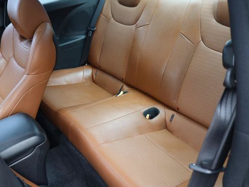 Used 2015 Hyundai Genesis 3.8 RWD image 16