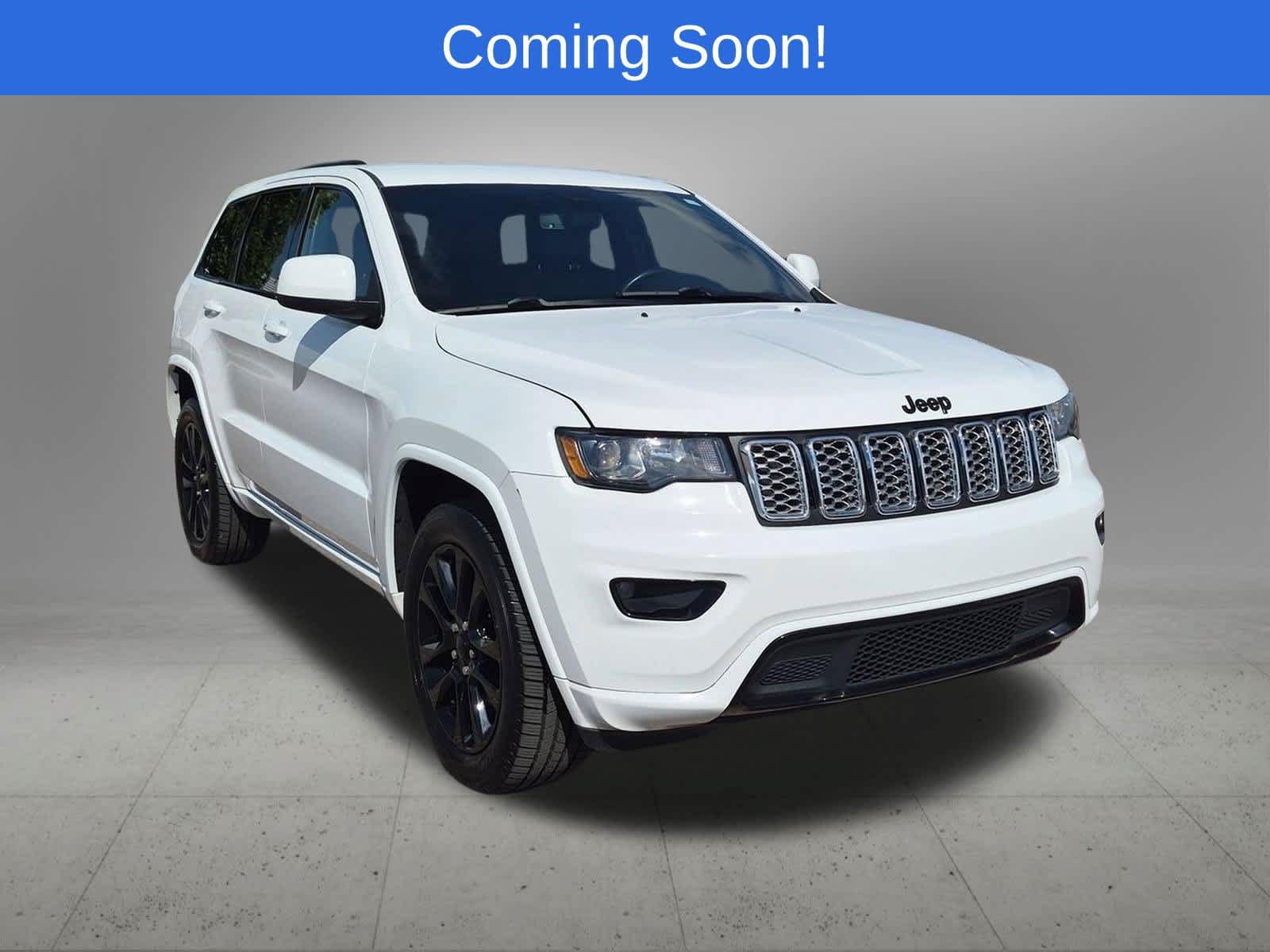 Used 2018 Jeep Grand Cherokee Altitude AWD/4WD image 8