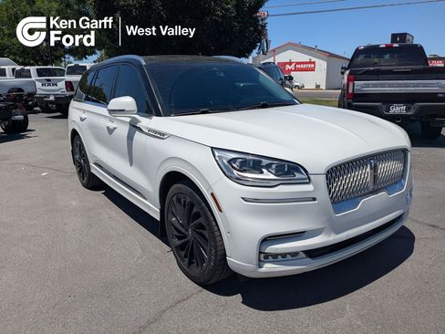 Used 2021 Lincoln Aviator Reserve AWD/4WD image 1