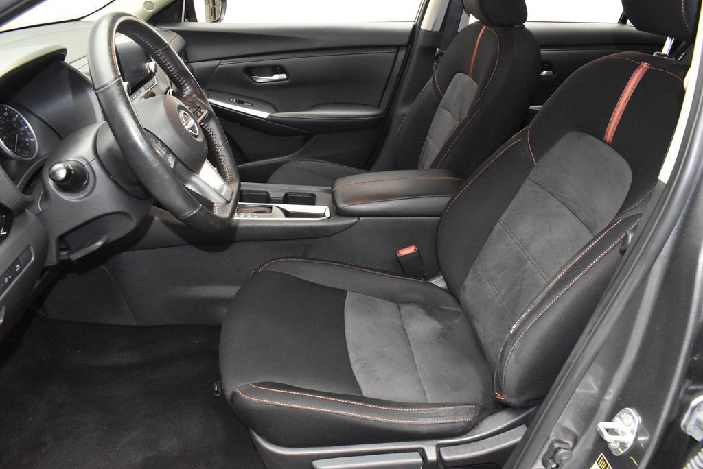 Used 2024 Nissan Sentra SR FWD image 13