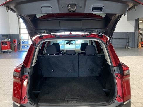 Certified 2023 Nissan Rogue SV image 24