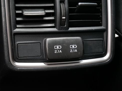 Used 2023 Subaru Forester Premium image 13