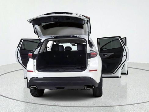Certified 2024 Nissan Murano SV w/ SV Midnight Edition Package AWD/4WD image 13