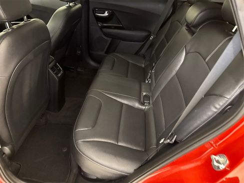 Used 2022 Kia Niro Touring Special Edition image 19