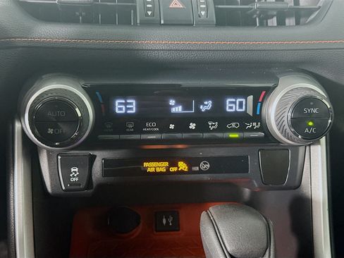 Used 2019 Toyota RAV4 Adventure AWD/4WD image 24