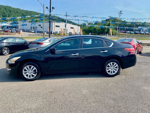 Used 2013 Nissan Altima 2.5 S FWD image 4