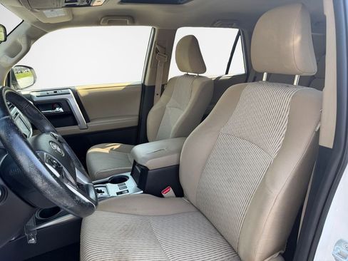 Used 2014 Toyota 4Runner SR5 AWD/4WD image 12