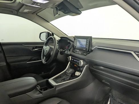 Used 2022 Toyota RAV4 XLE Premium FWD image 23