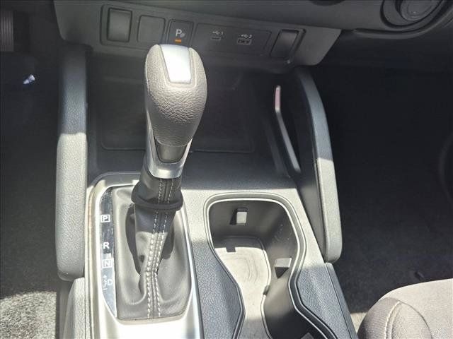 Used 2022 Nissan Frontier SV w/ Technology Package AWD/4WD image 12