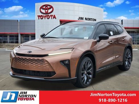 New 2026 Toyota Crown Signia image 2