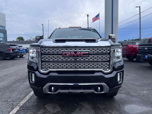 Used 2020 GMC Sierra 2500 Denali w/ Denali Ultimate Package AWD/4WD image 3