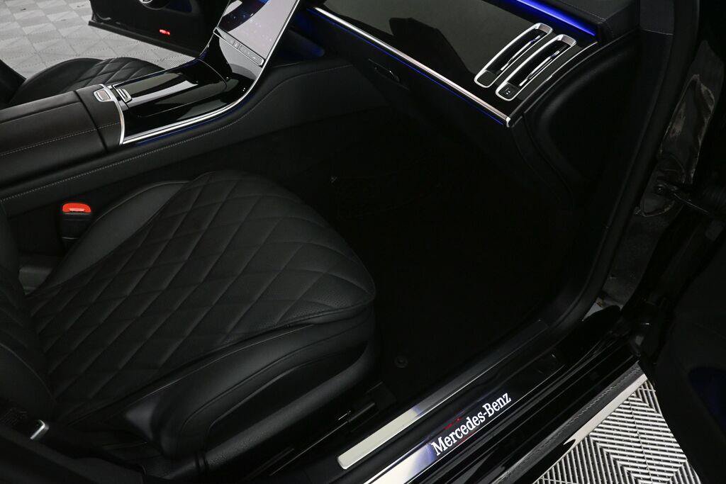 Certified 2025 Mercedes-Benz S 580 4MATIC Sedan image 21