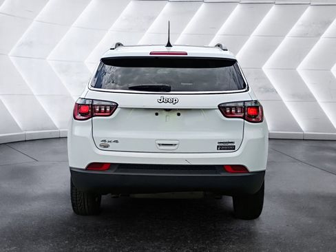 Used 2024 Jeep Compass Latitude AWD/4WD image 5