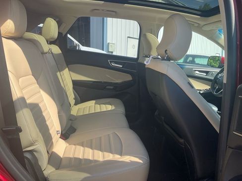 Used 2015 Ford Edge SEL w/ Equipment Group 201A FWD image 13