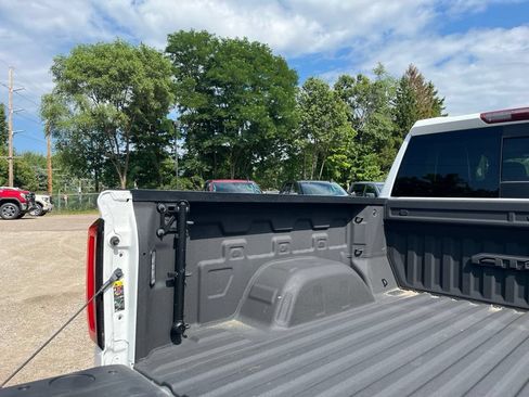 Used 2023 GMC Sierra 1500 AT4X AWD/4WD image 14