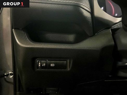 Used 2025 Toyota RAV4 XLE image 35