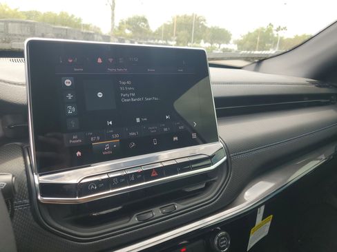 New 2026 Jeep Compass Latitude AWD/4WD image 18