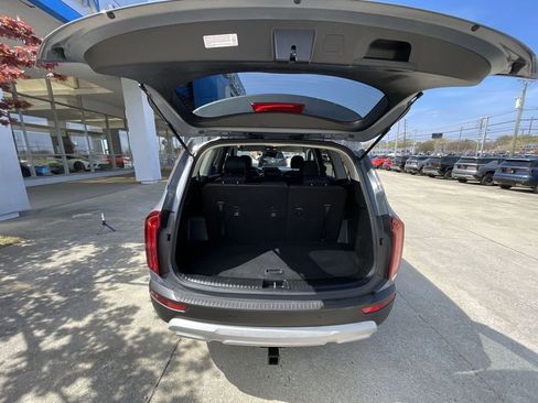 Used 2020 Kia Telluride LX image 25