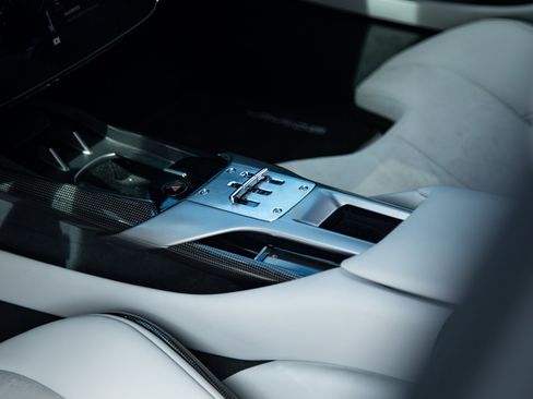 Certified 2025 Ferrari 12Cilindri RWD image 14
