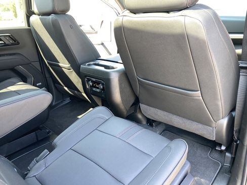 New 2025 Chevrolet Suburban RST w/ Advanced Technology Package image 21