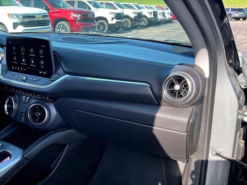 Used 2025 Chevrolet Blazer LT AWD/4WD image 16