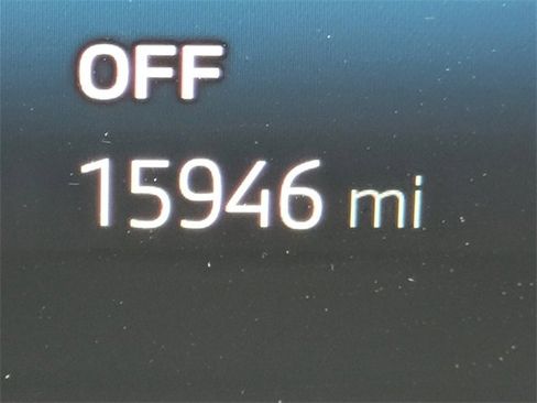 Used 2025 BMW 740i xDrive image 26