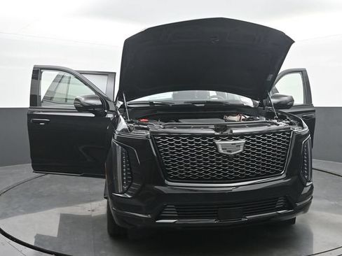 Certified 2026 Cadillac Escalade Platinum Sport w/ LPO, ONYX Package AWD/4WD image 54