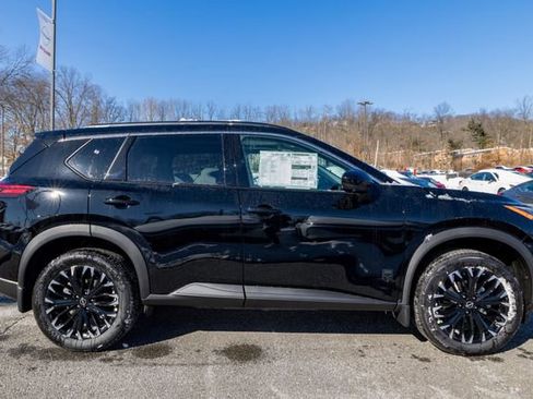 New 2026 Nissan Rogue Dark Armor image 4