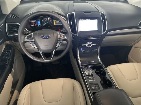 Used 2019 Ford Edge Titanium w/ Equipment Group 301A image 15