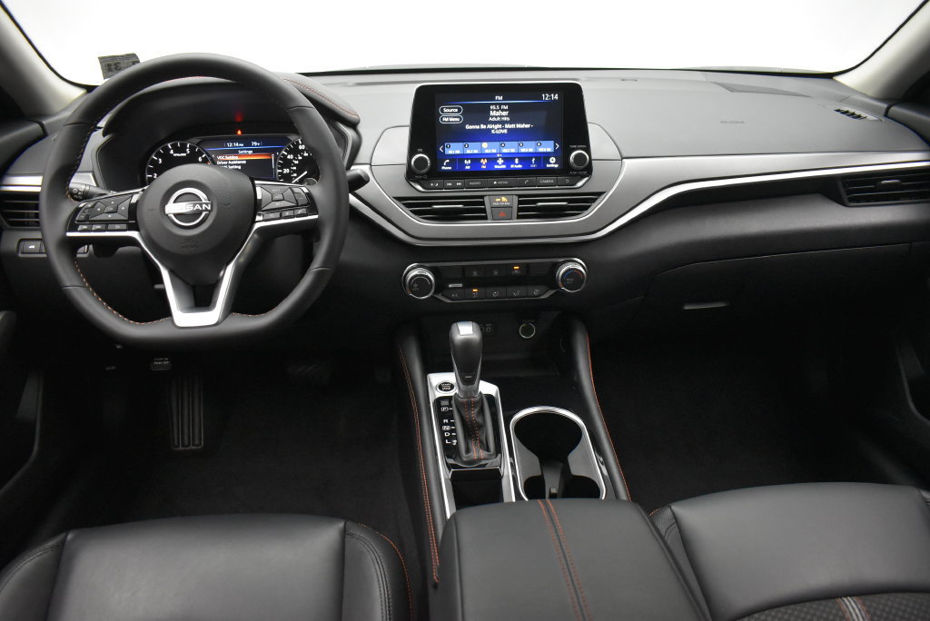 Used 2025 Nissan Altima 2.5 SR FWD image 28