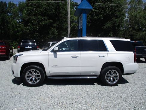 Used 2016 GMC Yukon SLT w/ Open Road Package AWD/4WD image 2