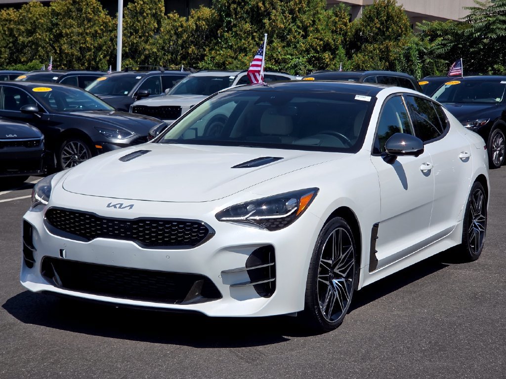 Used 2023 Kia Stinger GT2 AWD/4WD image 7
