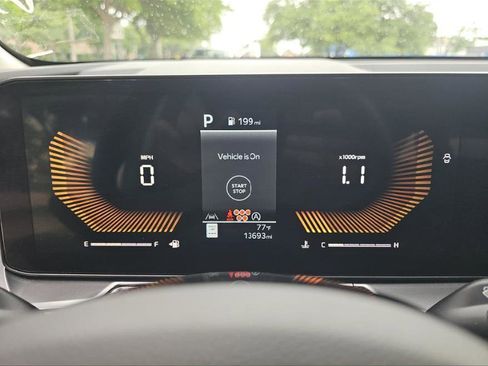 Used 2025 Kia Sorento S w/ Panoramic Sunroof Package image 6