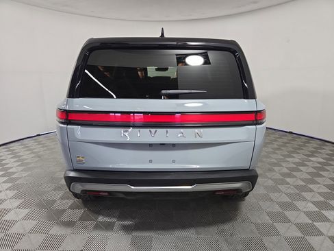 Used 2024 Rivian R1S Adventure image 4