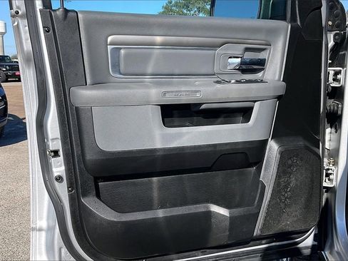 Used 2019 RAM 1500 Big Horn image 17