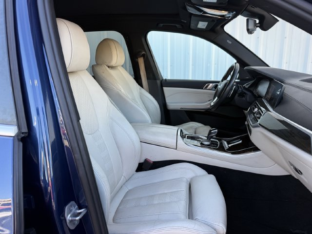 Used 2021 BMW X5 sDrive40i w/ Premium Package RWD image 30