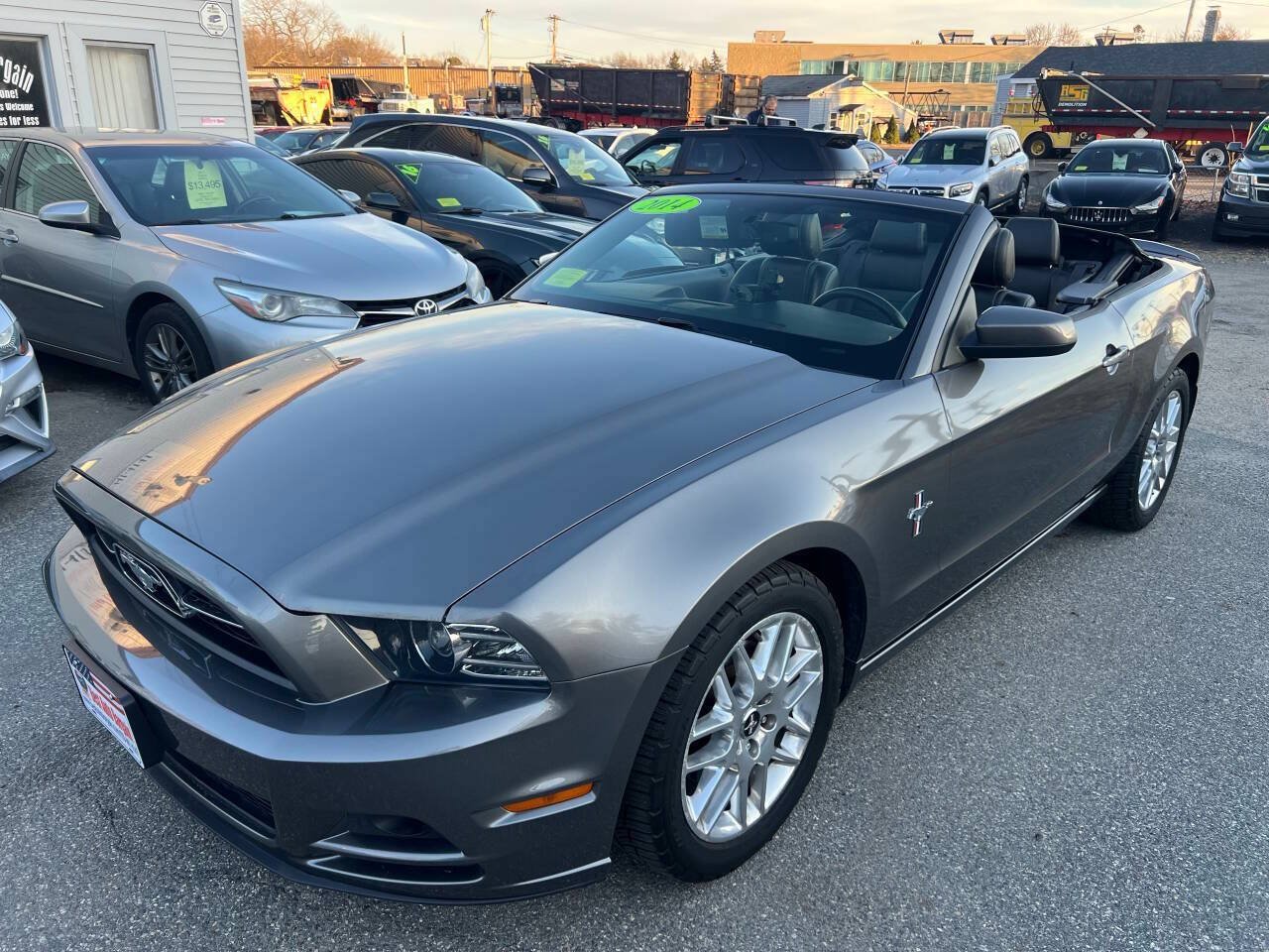 Used 2014 Ford Mustang Premium w/ Equipment Group 202A RWD image 13