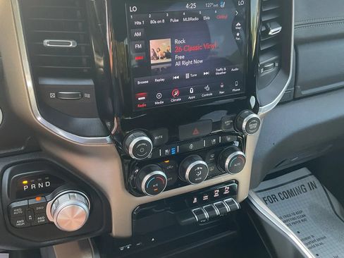 Used 2019 RAM 1500 Laramie AWD/4WD image 30
