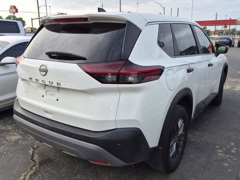 Used 2023 Nissan Rogue S FWD image 3