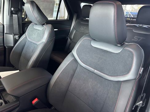 New 2026 Ford Explorer ST w/ Sun And Sound Package image 21