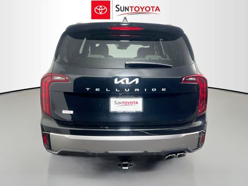 Used 2025 Kia Telluride S FWD image 5