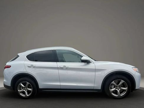 Used 2021 Alfa Romeo Stelvio Sprint w/ Sun & Sound Package AWD/4WD image 4