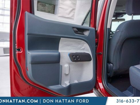 New 2025 Ford Maverick XLT image 18