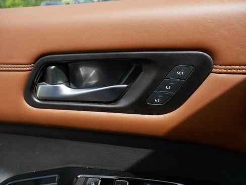 Certified 2023 Nissan Pathfinder Platinum AWD/4WD image 32