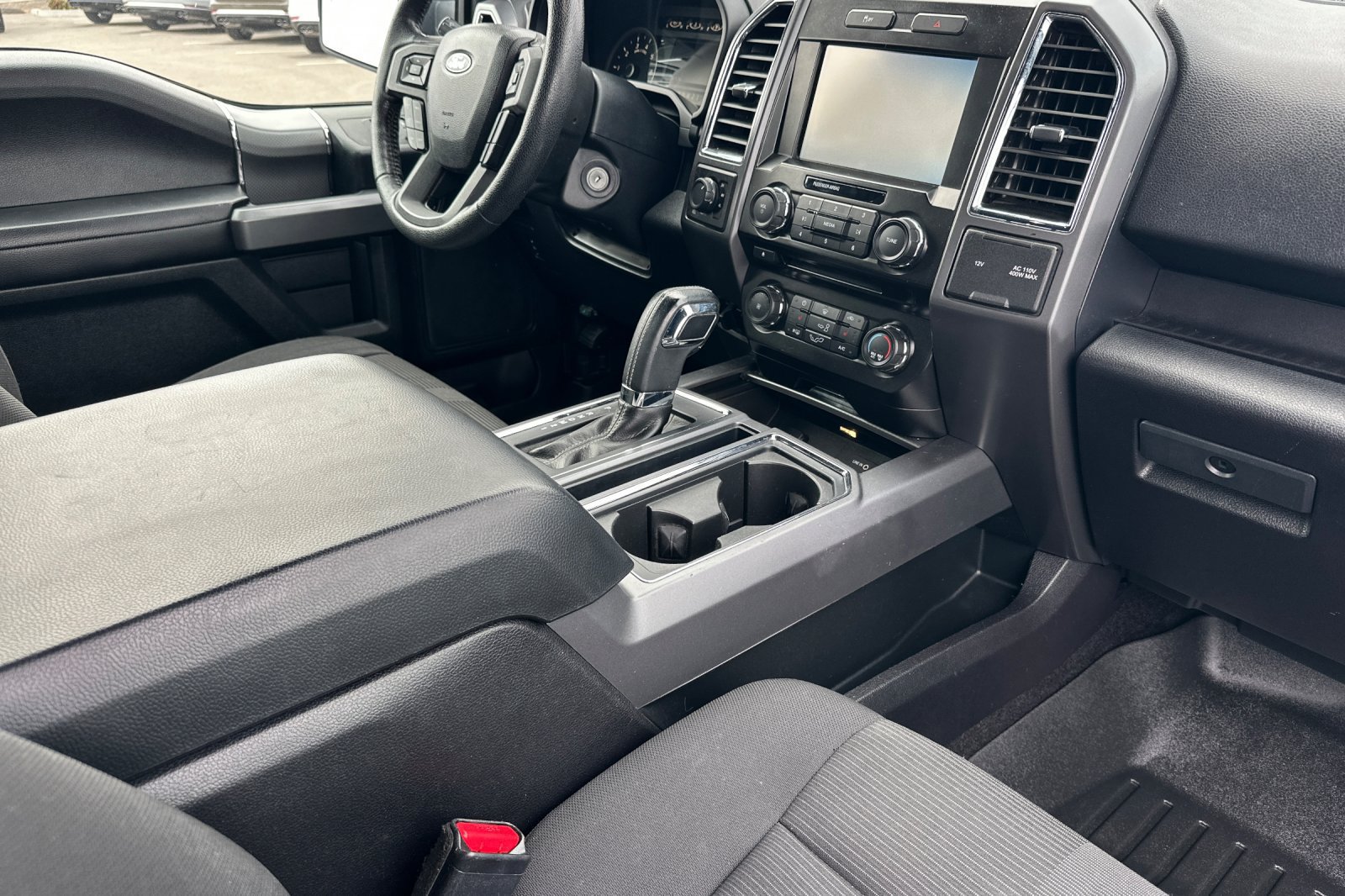 Used 2015 Ford F150 XLT w/ Equipment Group 302A Luxury AWD/4WD image 14