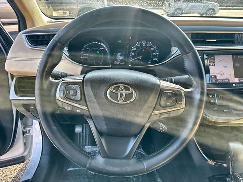 Used 2014 Toyota Avalon Limited w/ Technology Package image 11