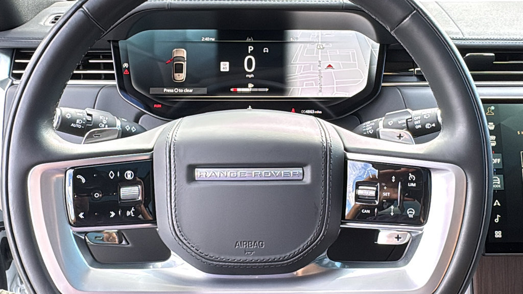 Used 2025 Land Rover Range Rover SE AWD/4WD image 14