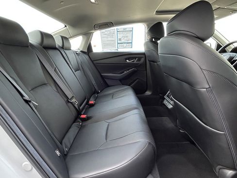 Used 2024 Honda Accord Touring image 14