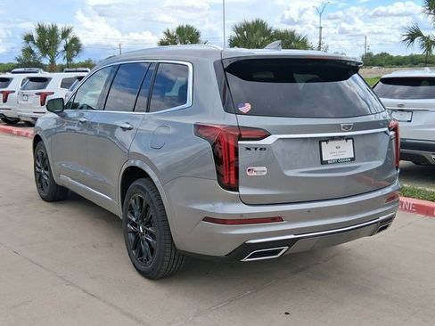 New 2025 Cadillac XT6 Luxury image 4