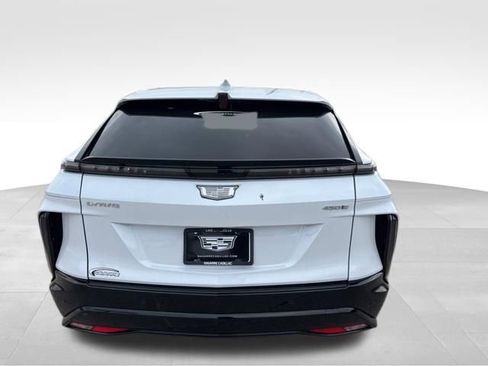 New 2026 Cadillac Lyriq Sport w/ LPO, Floor Liner Package image 8